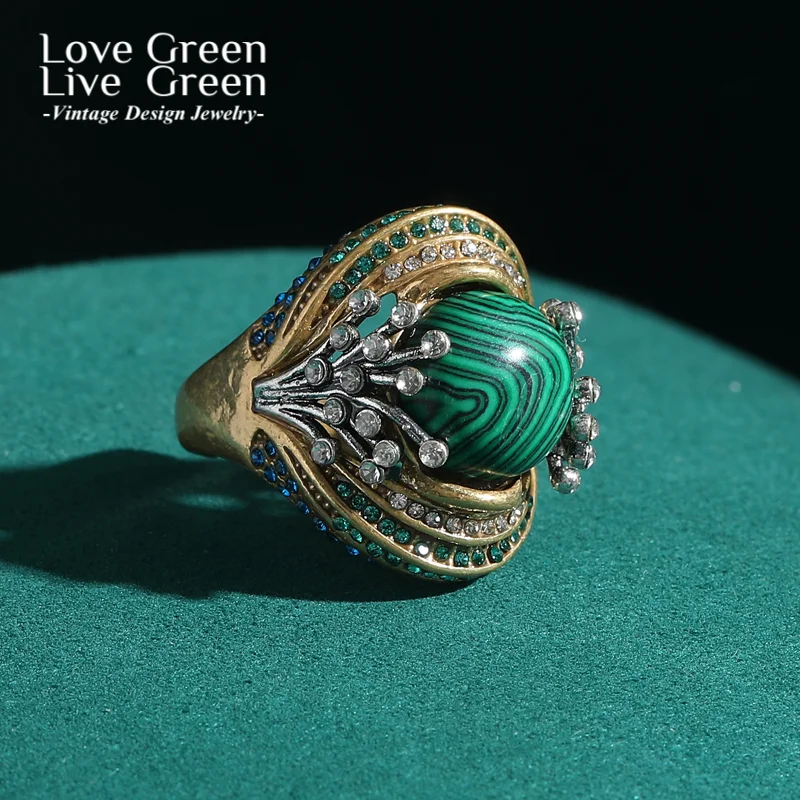 

Vintage Round Green Rings Natural Stone with Rhinestones Peacock Retro Outfits Luxury Designer Women Accessory Jewelry New 2025
