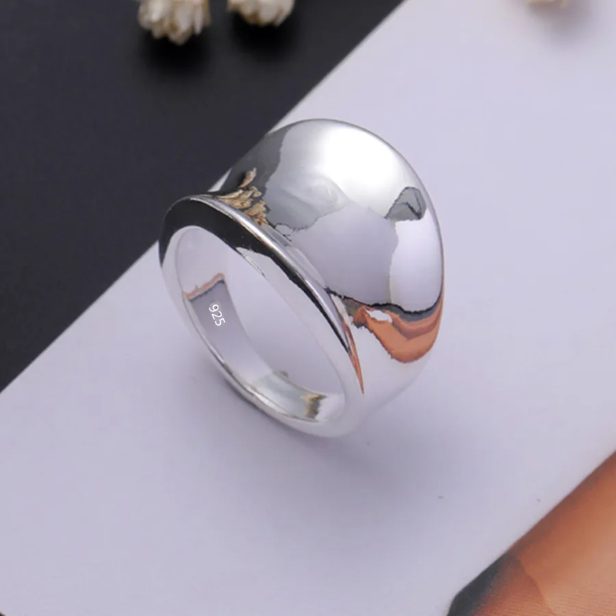 Hot Classic Charms 925 Sterling Silver Szerokie pierścionki dla mężczyzn Kobiety Rozmiar 7 8 9 10 Moda Impreza Drobna biżuteria Prezenty świąteczne