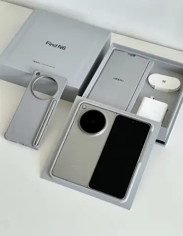 China Version OPPO Find N6 Snapdragon8 Gen5 Elite 6.62inch OLED 120Hz 200MP Rear Camera 6000Mah 80W SuperVOOC NFC OTA Google
