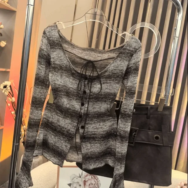 

Korean Striped Tshirts Women's Clothing Single Breasted Bandage Tees Fashion Flare Sleeve Camisetas Casual Slim Fit T-shirt Tops