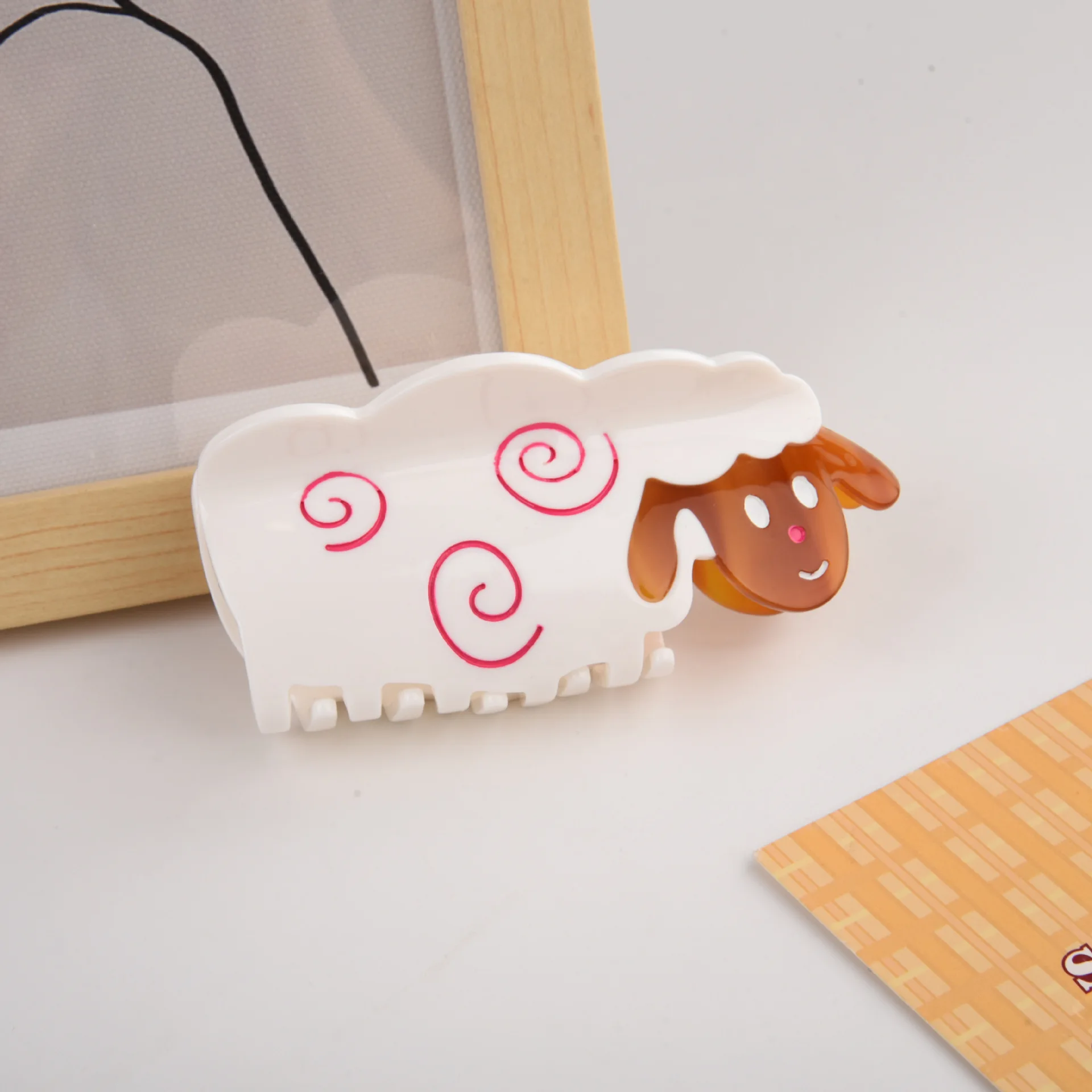 New Creative Cute Animal Series: Clash Acetate Hair Claw Goat and Sheep Coiled Hair Tie Shark Clip Women's Hair Accessories