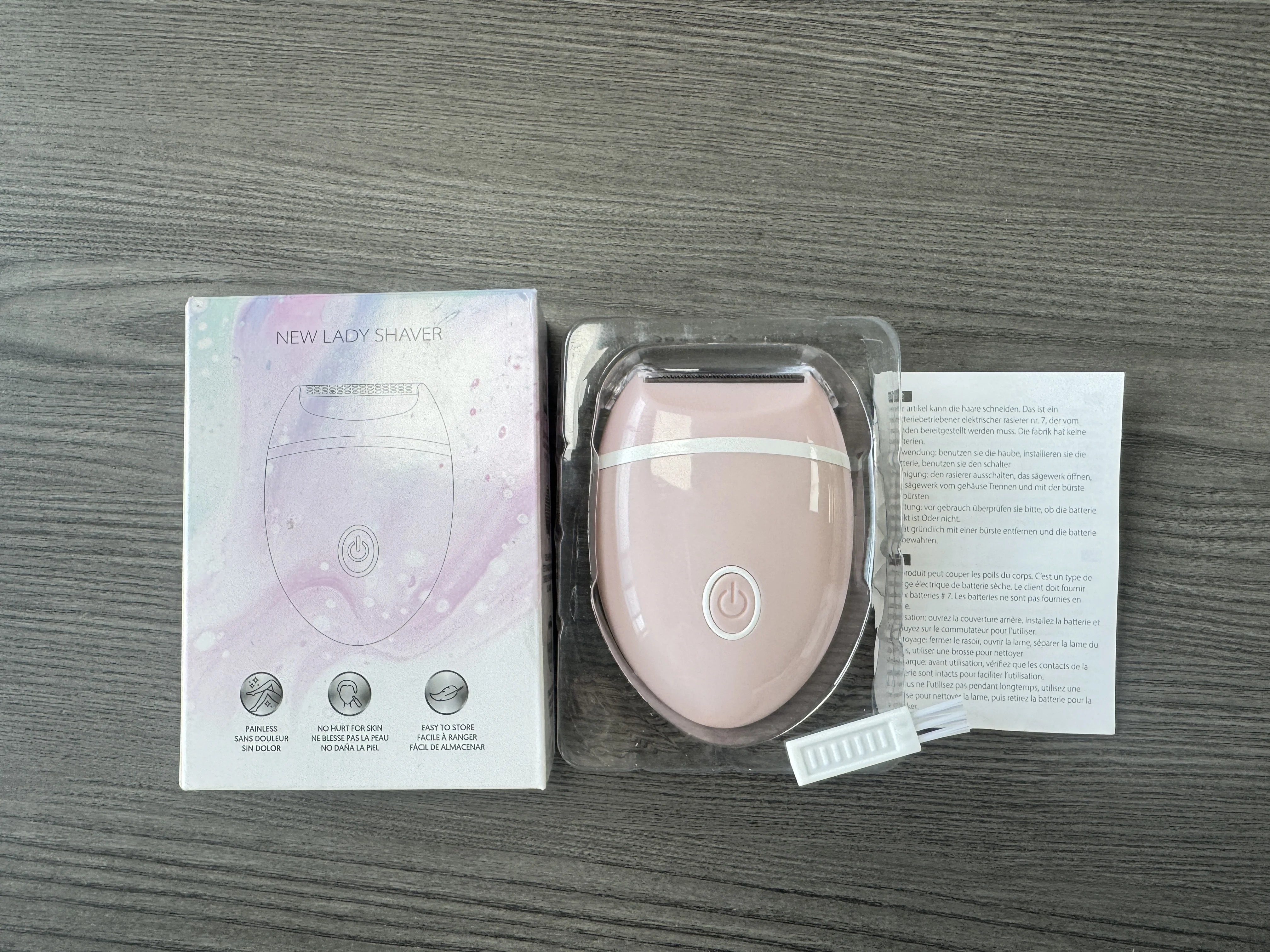 ماكينة إزالة الشعر الكهربائية للنساء، مدعومة ببطاريتين AAA، مناسبة للجسم بالكامل والوجه والساق والذراع وتشذيب الحلاقة تحت الإبط، المنتج لا يشمل البطاريات.