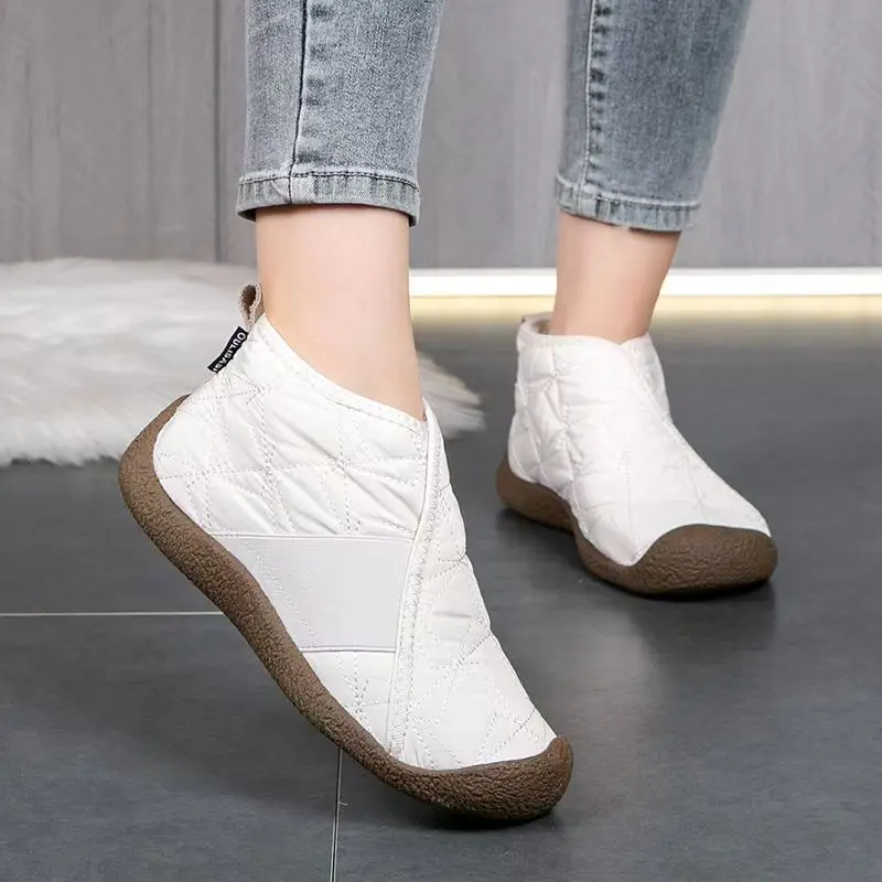 New Women\'s Winter High Top Flat Sole Cotton Boots Soft Sole Non Slip Light Plush Warm Slip-On Snow Boots Elderly Cotton Boots