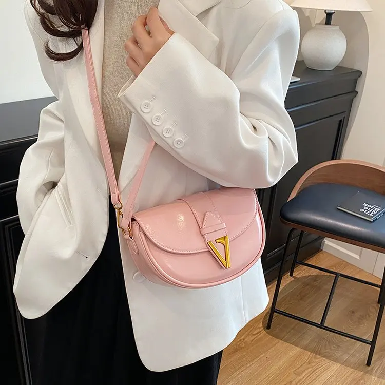 

Paris Leather Women Luxury Tote Elegant Crossbody Handbag Casual Simple Vintage Trendy Design Diaper Bag Fashionable Bag