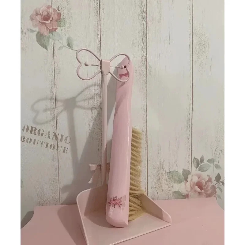 Girl wrought iron dustpan household sweeping garbage bucket single sweeping shovel dormitory good things catcher cleaning suppli