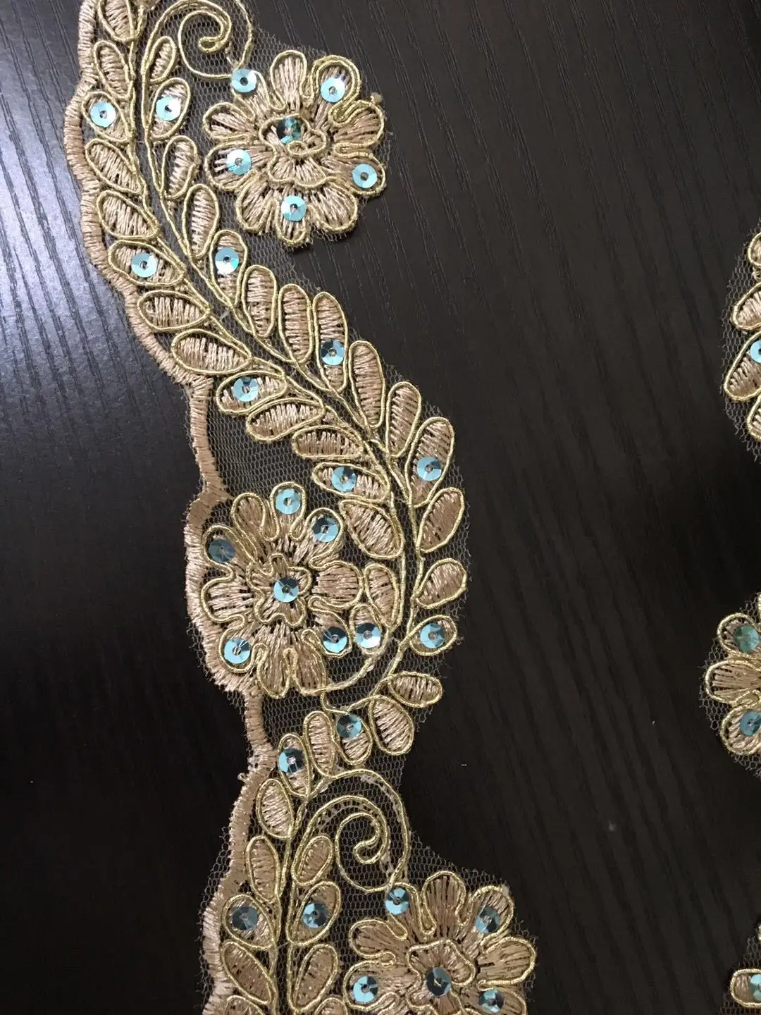 

2Yards/5.5cm Gold Thread Lace Flower Applique Trim Edge Handmade diy Material Wedding Clothing Applique Flower Timimg
