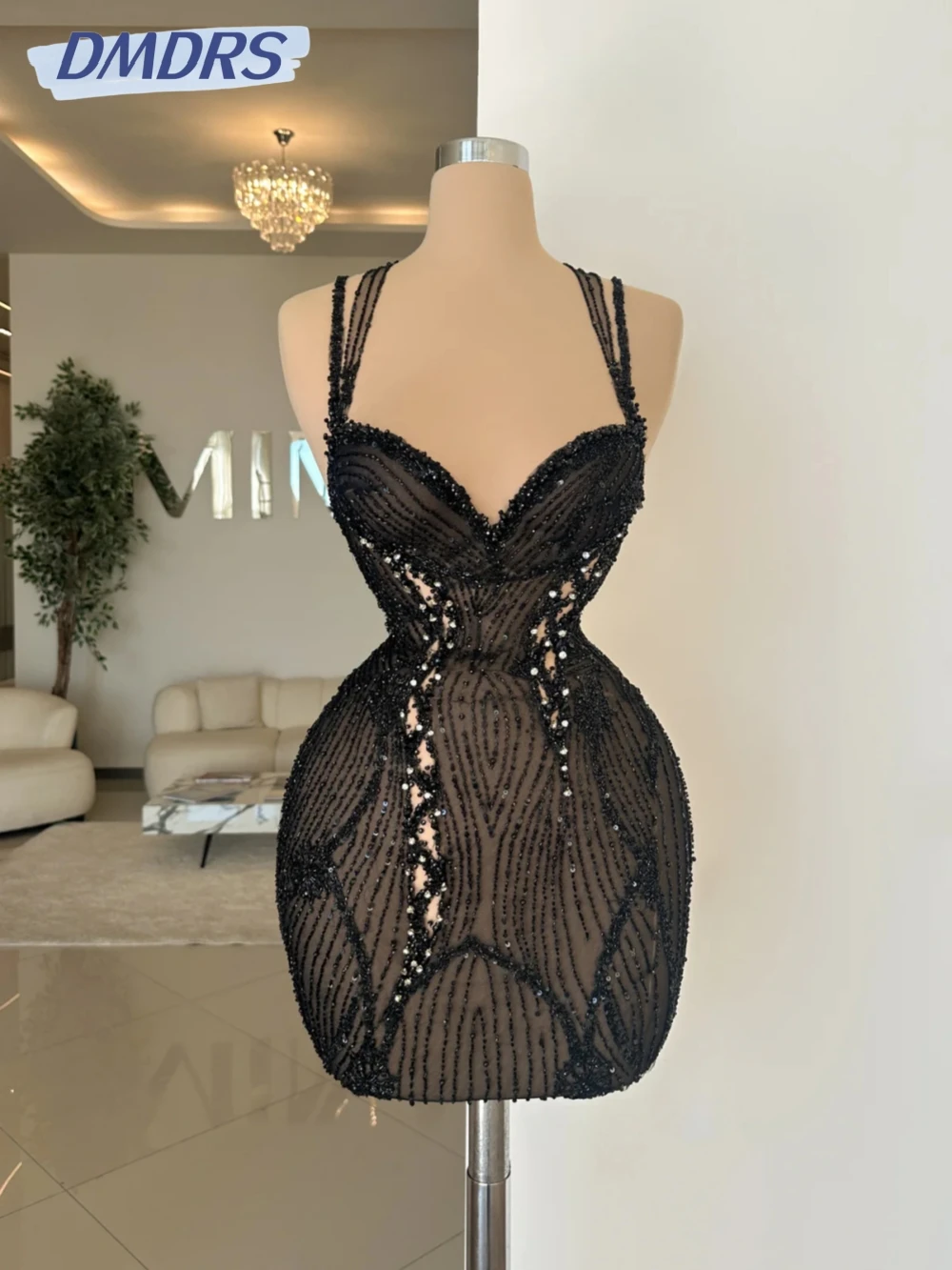 

Dreamy Black Illusion Beaded Mini Evening Dress Elegant V-neck Sleeveless Wedding Party Gown 2026 New Customized Prom Dresses
