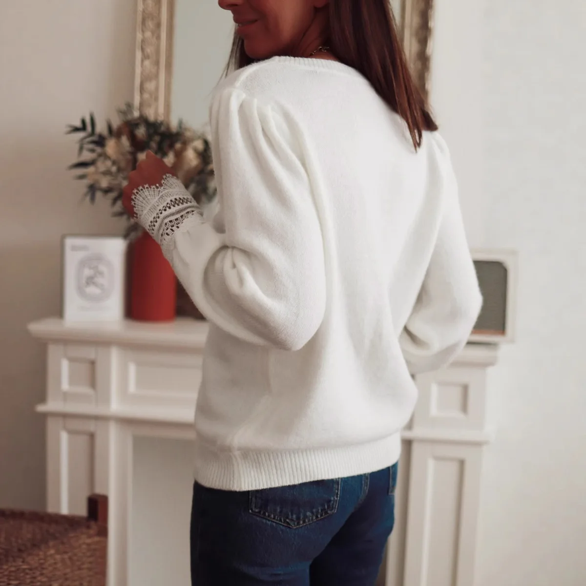 Maglieria da donna elegante a maniche lunghe in pizzo con giunture in pizzo Top autunno inverno moda stile europeo americano