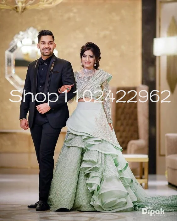 Mint Green Indian Caftan Wedding Dresses with Long Cape Layered Floor Length Two Pieces Lace Applique Lehenga Bridal Gowns