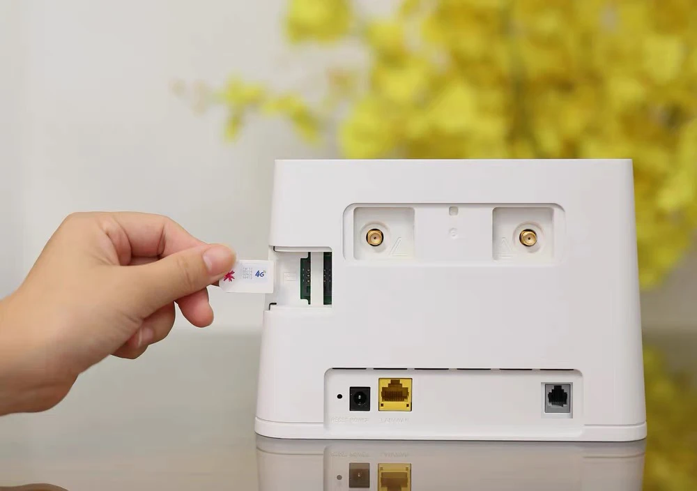 Modem ROUTER WIFI Huawei B310 B310s-22 150Mbps 4G LTE CPE sbloccato con antenne pk b315 b310s