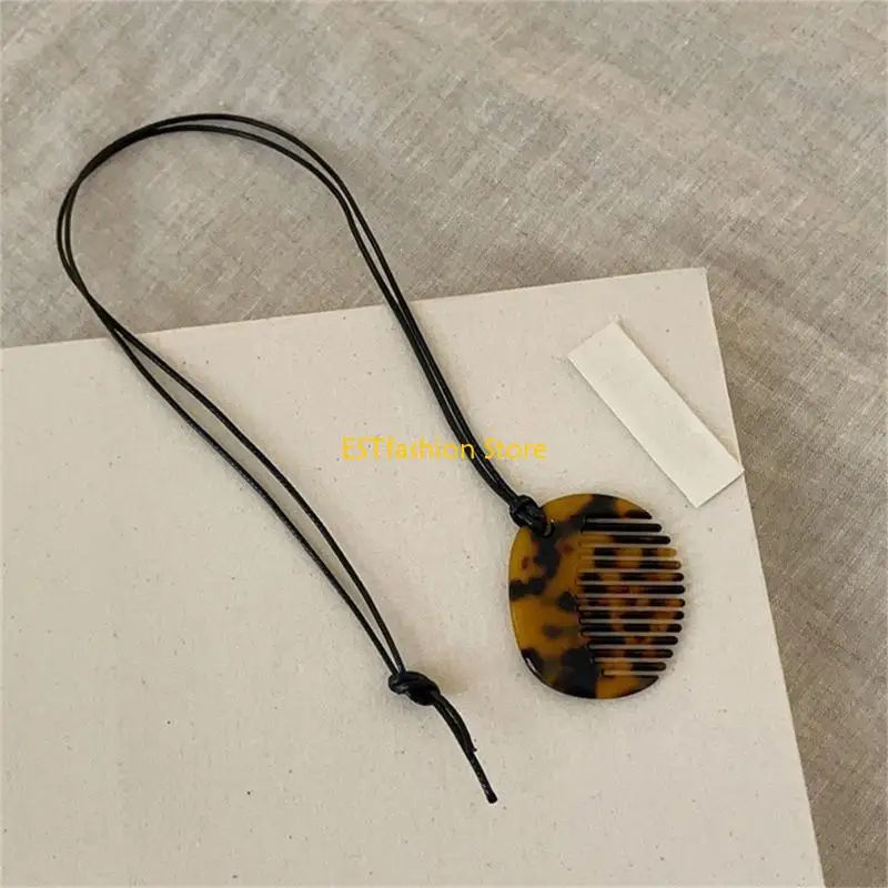 Y5GC Fashionable Comb Pendant Necklace for Styling Fringe Portable Sturdy Acrylic Jewelry Accessory for Women Ladies Daily Use