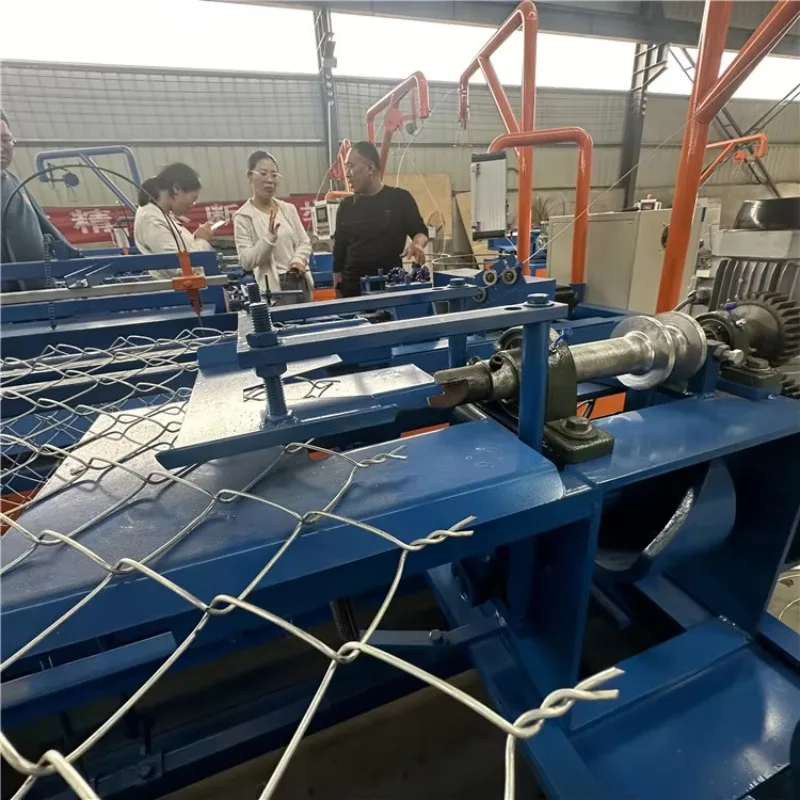 Customized Chain Link Fence Net Making Machine Factory Best Price Made In China Full Automatic Fence Wire Mesh