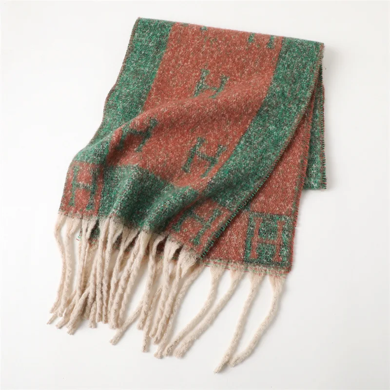 

New Women Winter Warm Scarf Cashmere Thick Scarves Tassel Shawl Female Thick Wrap Bufanda Neckerchief Neckerchief Poncho Echarpe