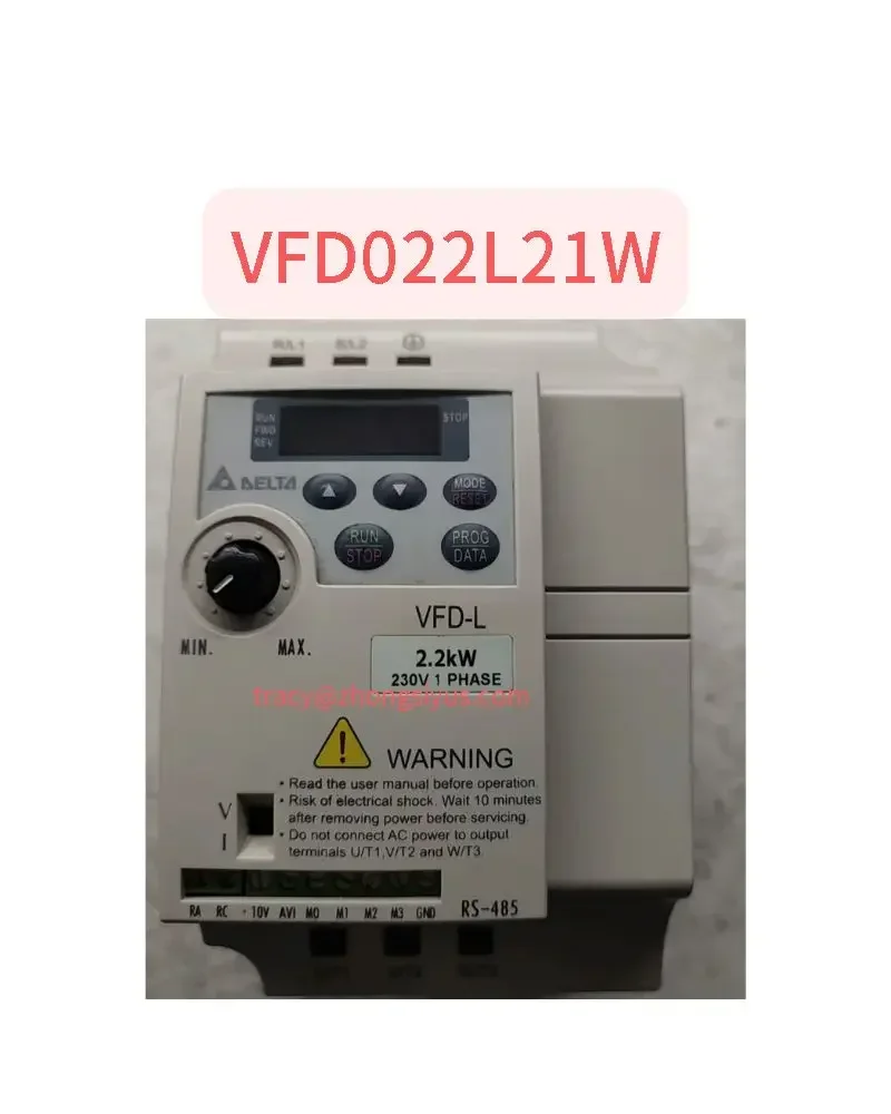 Used frequency converter 2.2kw single phase input VFD022L21W test ok,stock