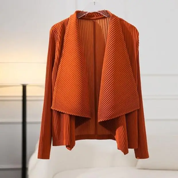 Short Coat 2023 Spring/Summer New Fashion Polo Cardigan Slim and Fashionable Pleated Top for Women