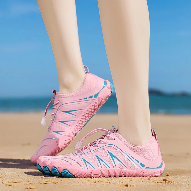 Sepatu aqua terbaru pria dan wanita, sepatu renang di tepi pantai sepatu air sepatu olahraga air bernapas cepat kering 2024