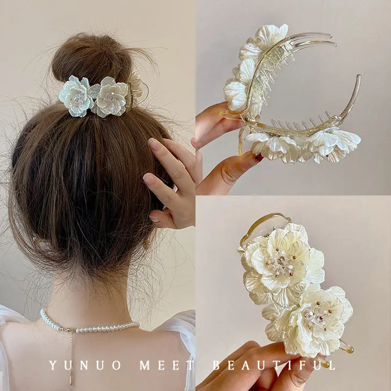 

Summer Super Fairy Flower Ball Head Grab Clip Advanced Sense Back Head Hairpin Disc Hair Artifact Shark Clip Headgear Female