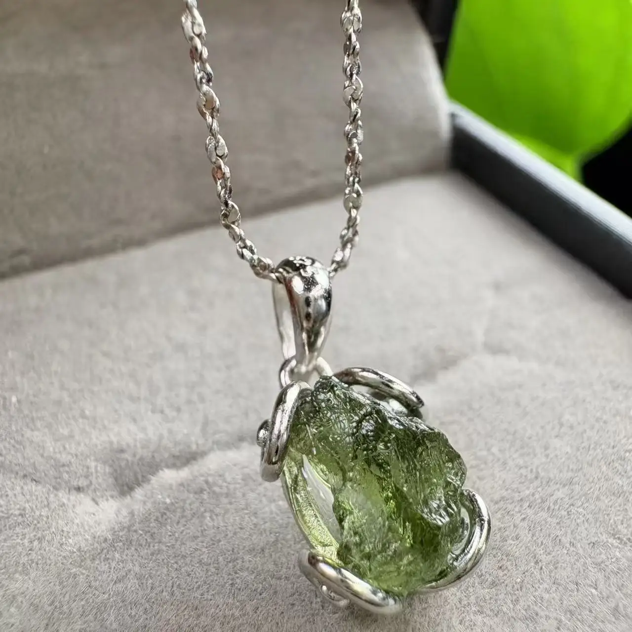 colgante-de-plata-925-con-cristal-de-moldavita-natural-de-11-13mm-de-alta-calidad-piedra-preciosa-en-bruto-para-sanacion-ideal-para-regalo