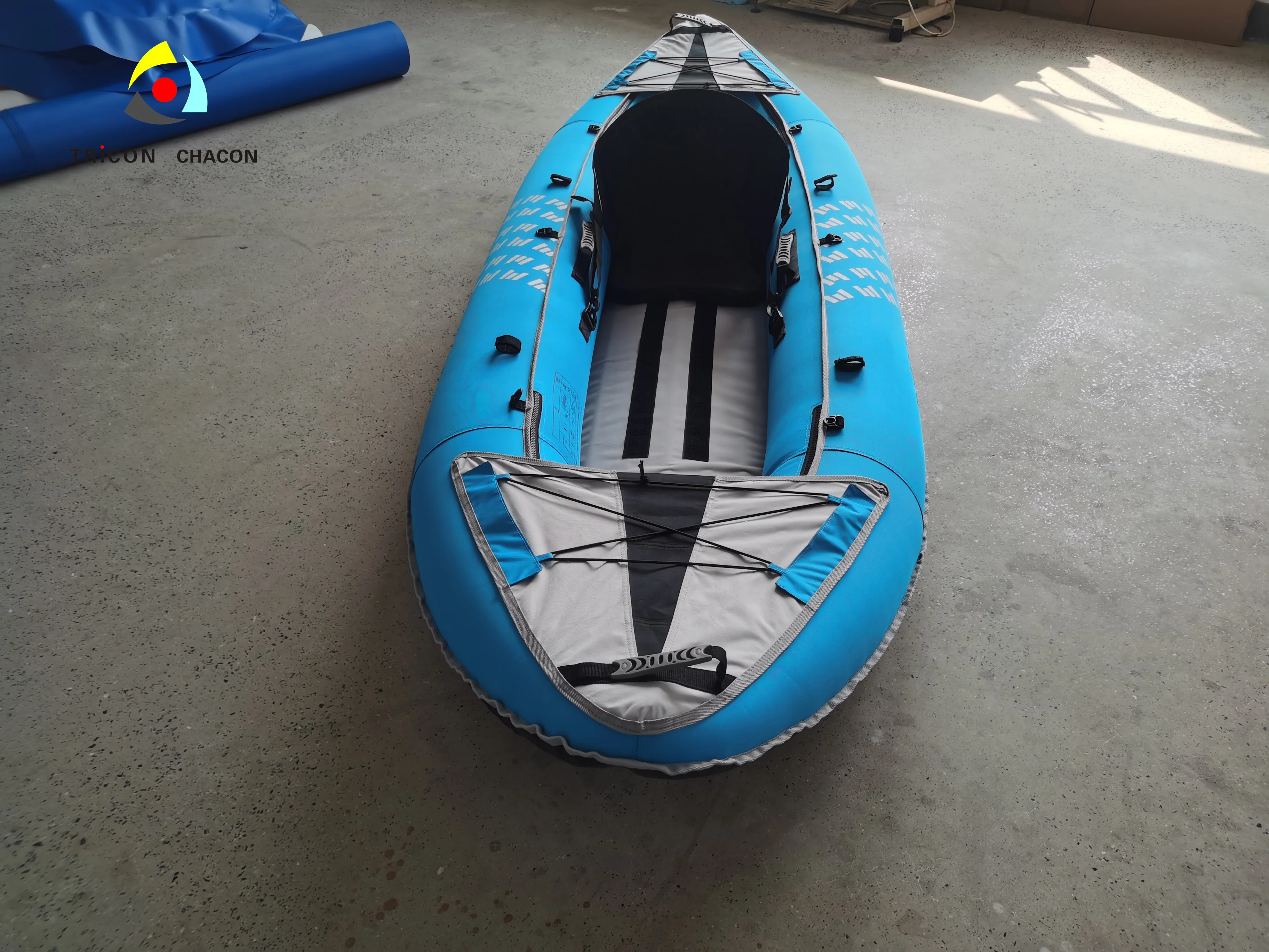 المحمولة الأزرق 2 شخص PVC نفخ قوارب الكاياك مع ضمان الجودة دائم البحر كاياك الصيد المجاذيف بحيرة نهر الرياضة