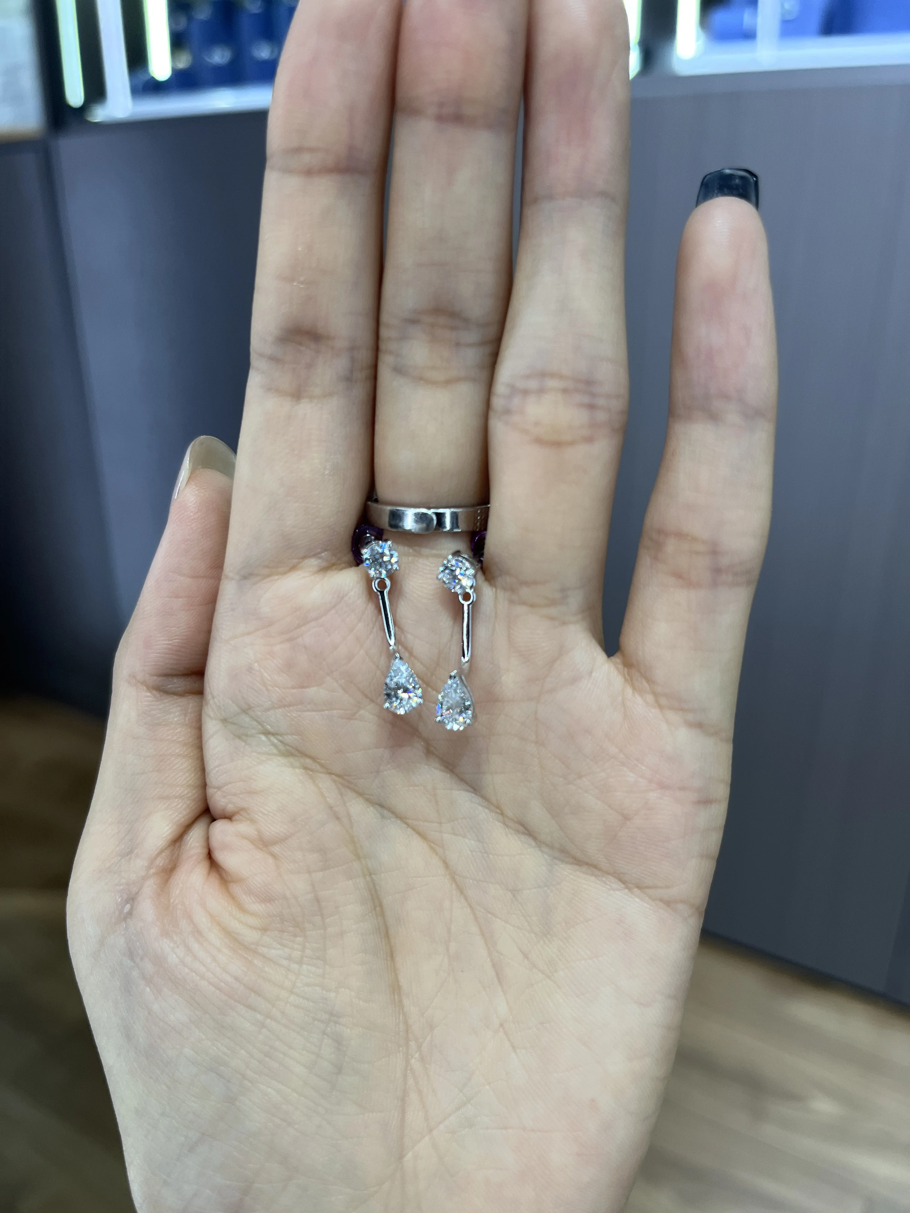 0.62ct Drop Earrings Round Pear Shape Design, Lab Grown Diamond CVD  9K Gold Dangle Earrings NGTC Certified Wholesale