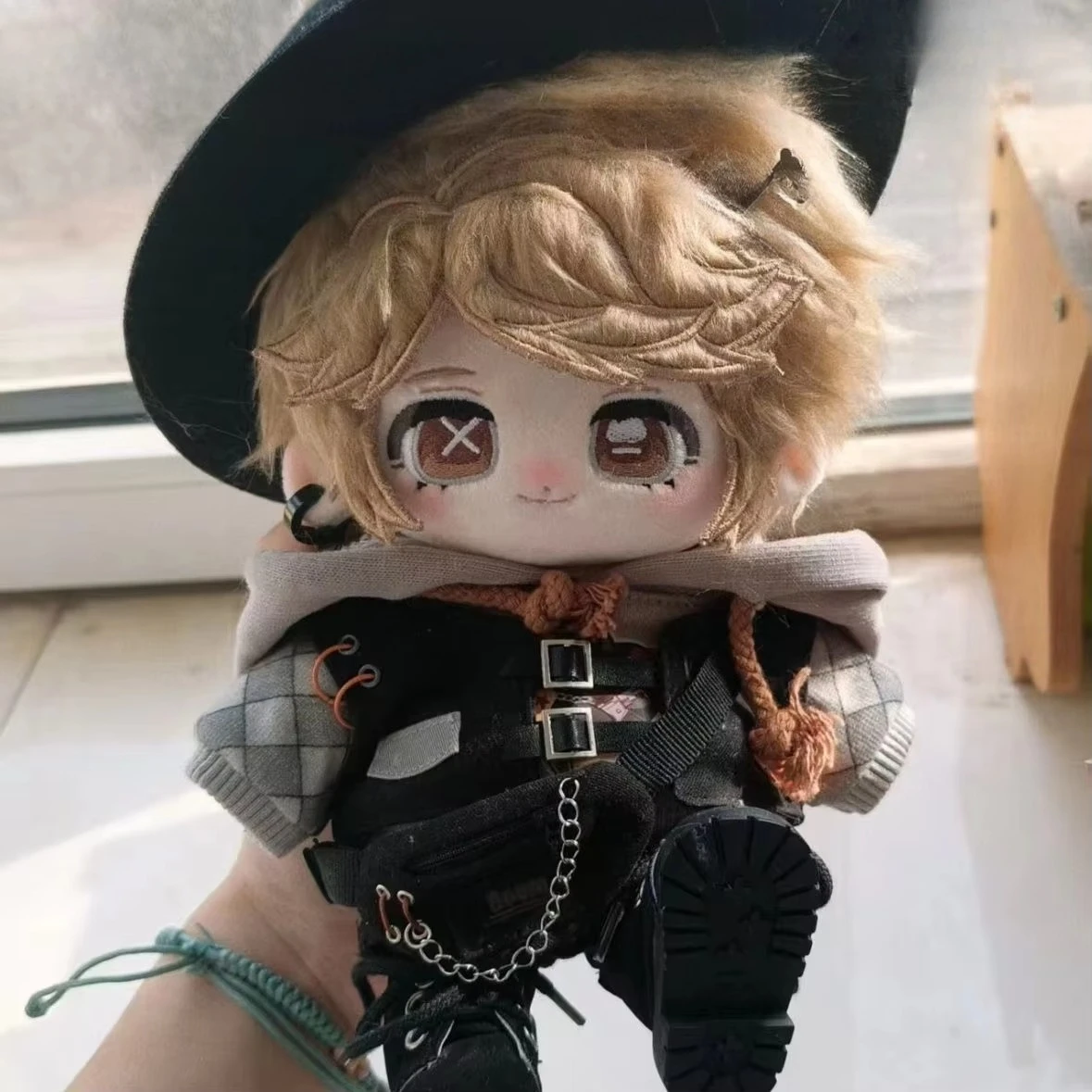 Victor Grantz Anime Identity V chico guapo Cosplay muñeco  peluche algodón relleno cuerpo vestir ropa figura juguetes mascota