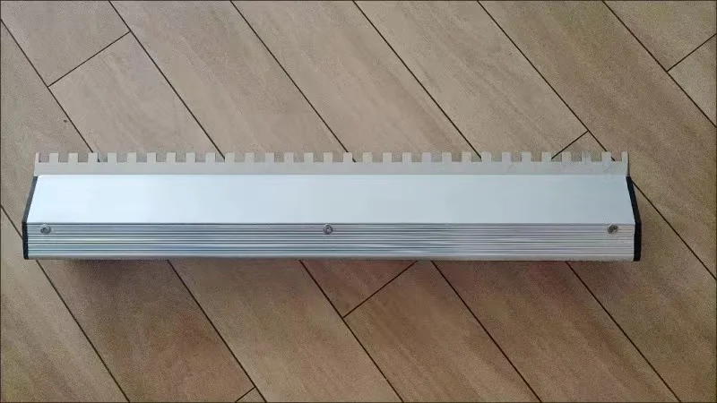 Couteau de plâtrage de carreaux en alliage d'aluminium, grand outil de pavage spécialisé pour les travailleurs des carreaux, outil de construction en porcelaine céramique murale