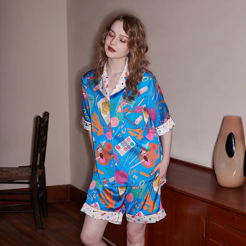 HELLOMARCEL Blue Stationery Women'S Casual Printed Short-Sleeved And Shorts Pajama Set Made Of Faux Silk