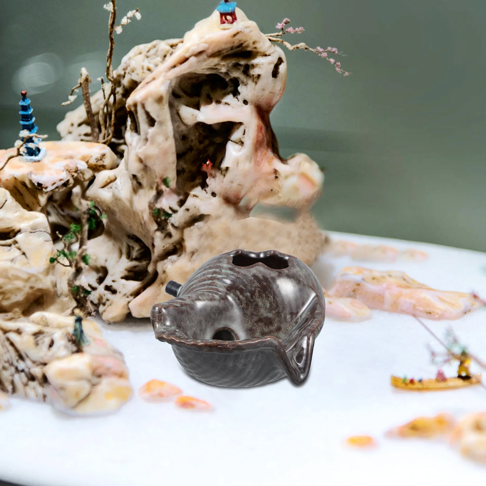 

Ceramic Conch Shaped Water Feature Spitter Garden Patio Outdoor V-Shaped Outlet Fountain Decoration Fish Tank Fountain Spray