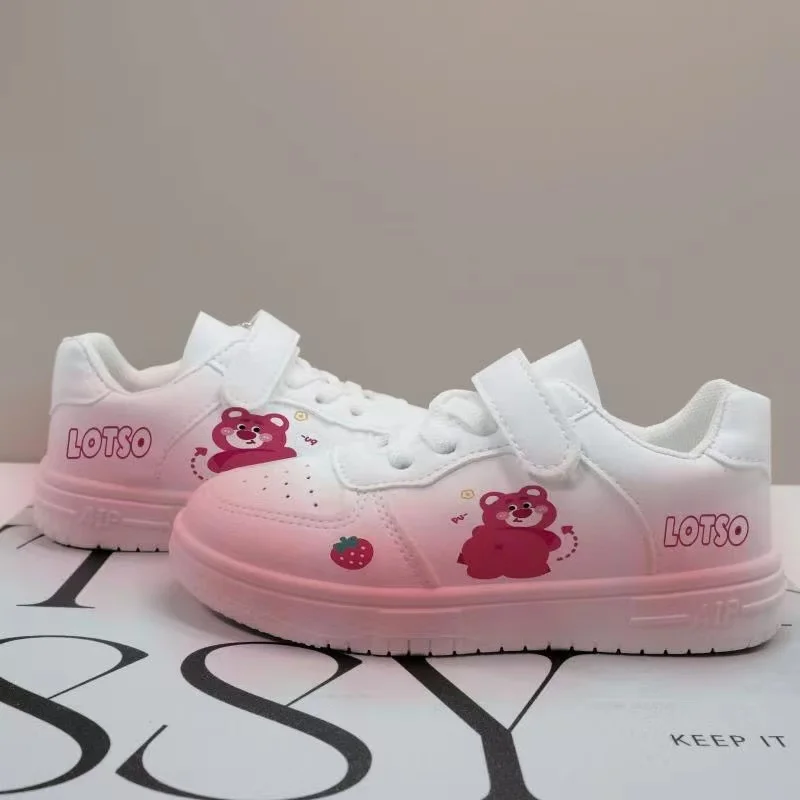 2024 neue Lotso Huggin Bär plus Größe gebrandmarkt Studentinnen weiches Mädchen Kinder Leinwand Schuhe Kind Kinder rosa weiße Skates chuhe