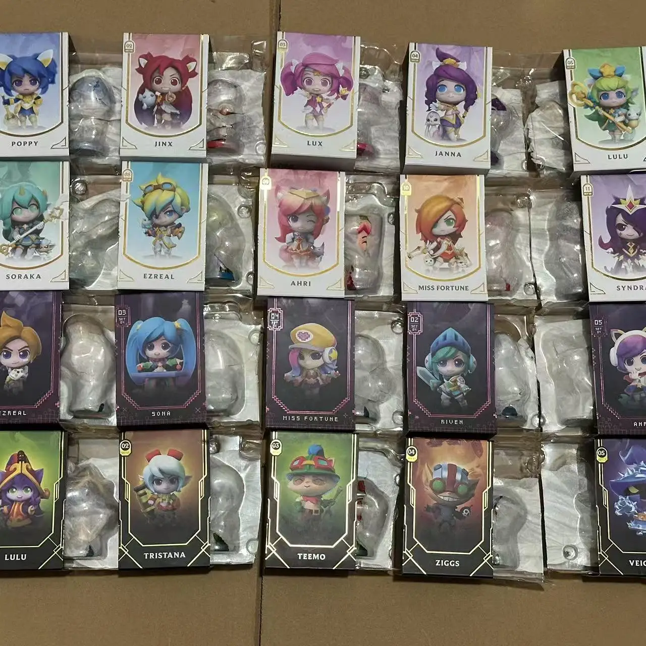 Team Mini League of Legends Figure Single StarGuardian Arcade Yordle Ahri Jinx Lulu Veigar figure Genuine Original  Brand New