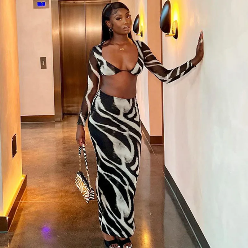 

Black White Printed Party Club Outfits Two Piece Maxi Dress Sets Women Long Sleeve V-neck Crop Top and Long Skirt Matching Sets
