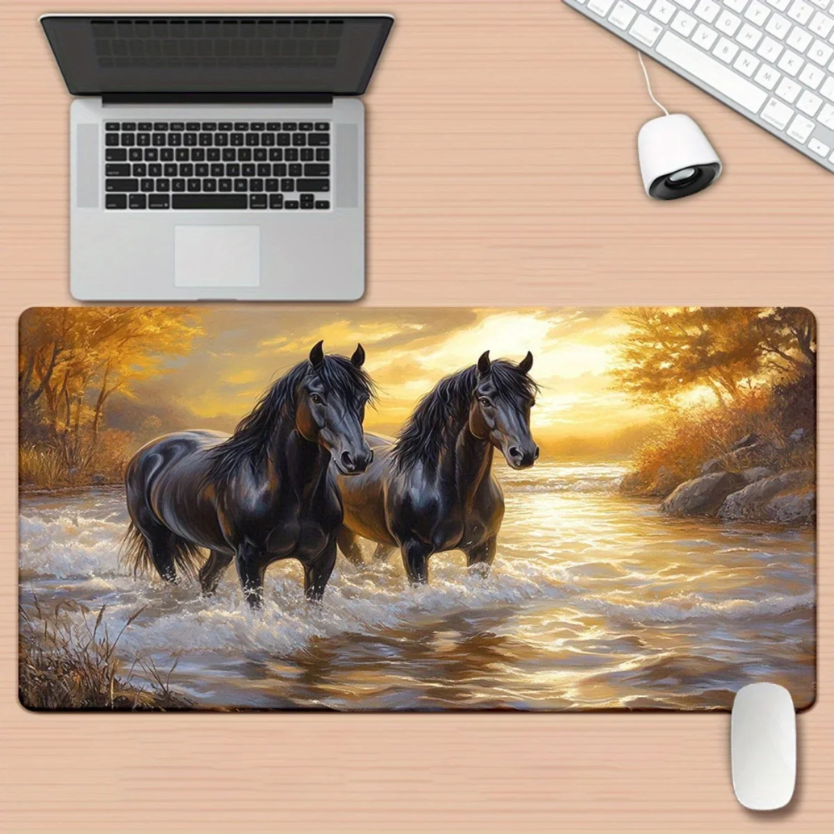 The grand and imposing sunset horse rubber is suitable for game offices. High-quality anti-slip and washable mouse pads
