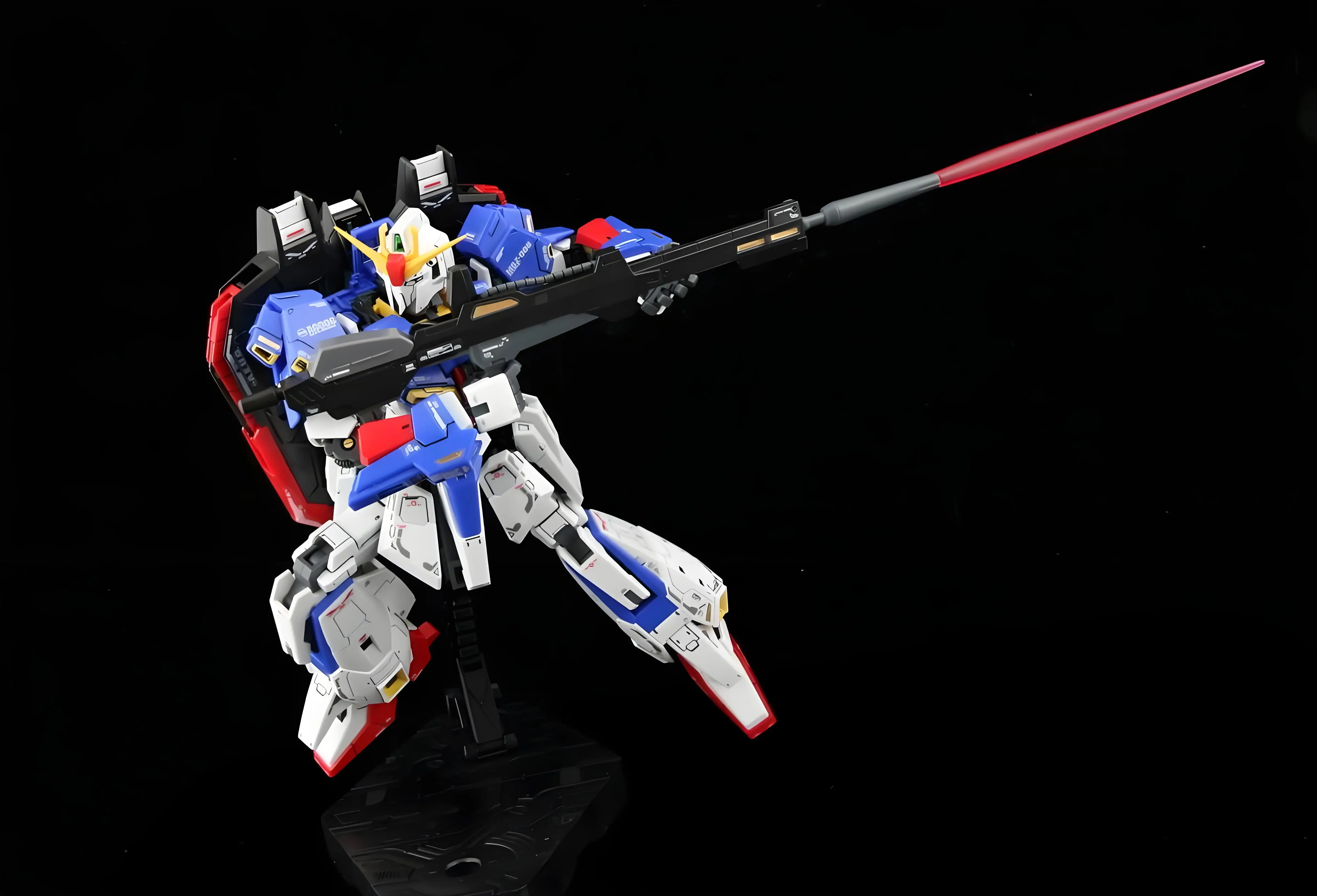 Bandai Gundam modelo Anime figura RG 10 1/144 MSZ-006 Zeta Gundam figura de acción modelos de ensamblaje juguetes adornos de modelos coleccionables