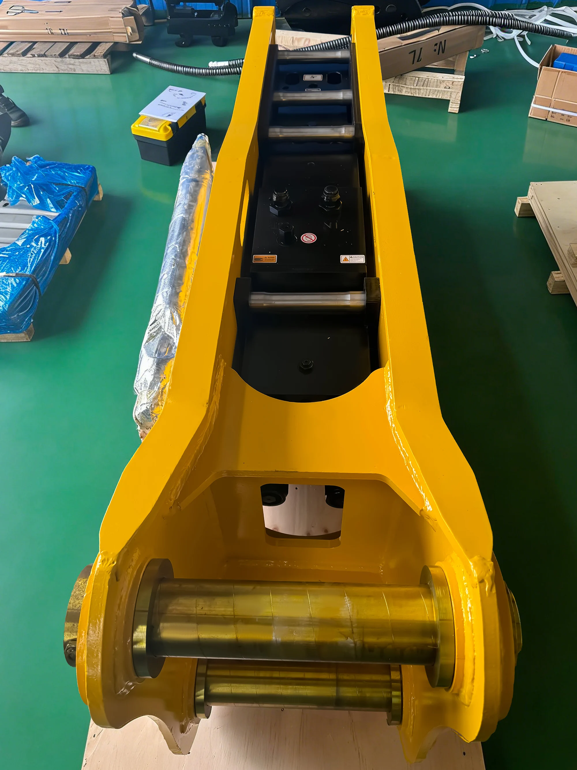 140mm Chisel Silent Hydraulic Rock Breaker, High Efficiency Crushing Tool For 18-26 Ton Medium Heavy Excavator