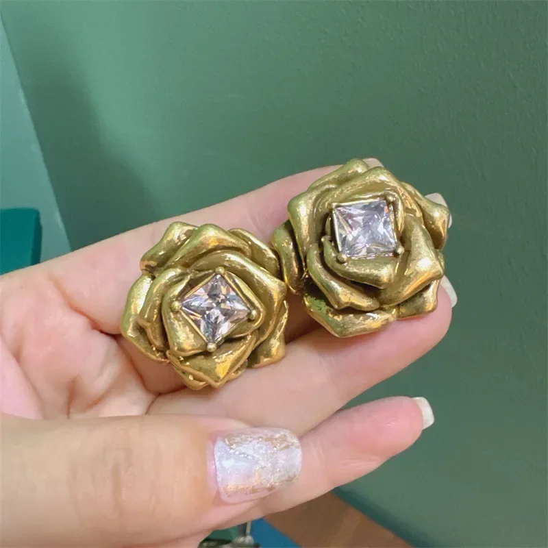 2024 Romantic French Vintage Jewelry Sets Copper Rose Flower Pendant Necklace Square Cubic Zircon Snake Chain Women Accessories