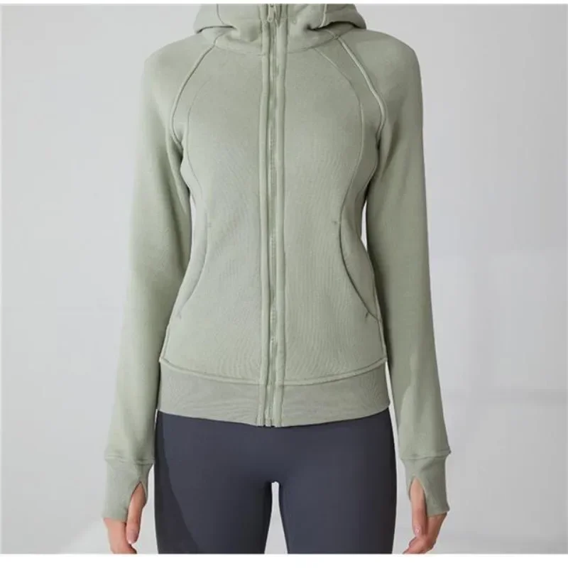 Winter New Plush Thicken Running Jacket Women Warm Tight Fitness Yoga Coat Zipper Hooded Design Sense Gym Workout Clothes