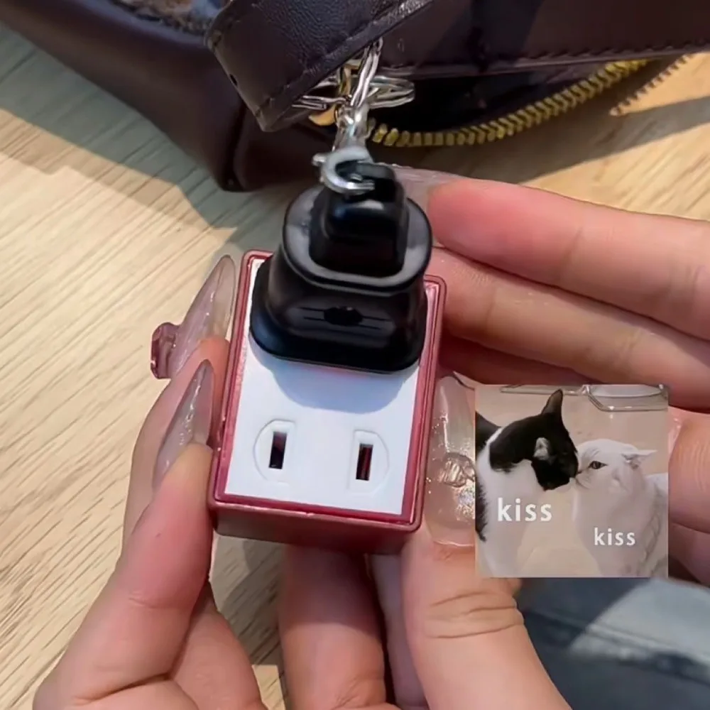 

Socket Plug Sound Keychain Baby Is Calling You I Love You Couple Key Ring LED Lamp Colorful Light Glowing Bag Pendant Fun Gifts