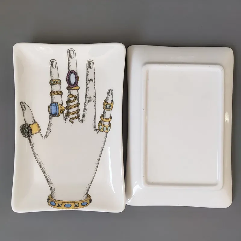 Milan Ceramic Storage Tray Jewelry Display Plate Hand Owl Red Lip Fashion Dessert Fruit Cake Tray Home Decoration Organizer