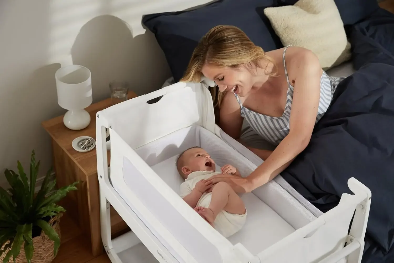 SnuzPod4, Bassinet Bedside Sleeper - Comfortable Baby Crib and Bed, 3D Breathable Mattress, Fits Bed with Adjustable Max