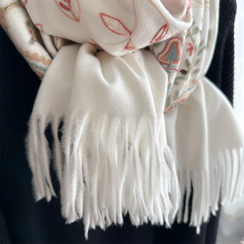 Luxury Women Embroidery Cashmere Scarf Winter Women\'s Warm Pashmina Shawl Paisley Embroidered Thicken Blanket Scarves Wraps