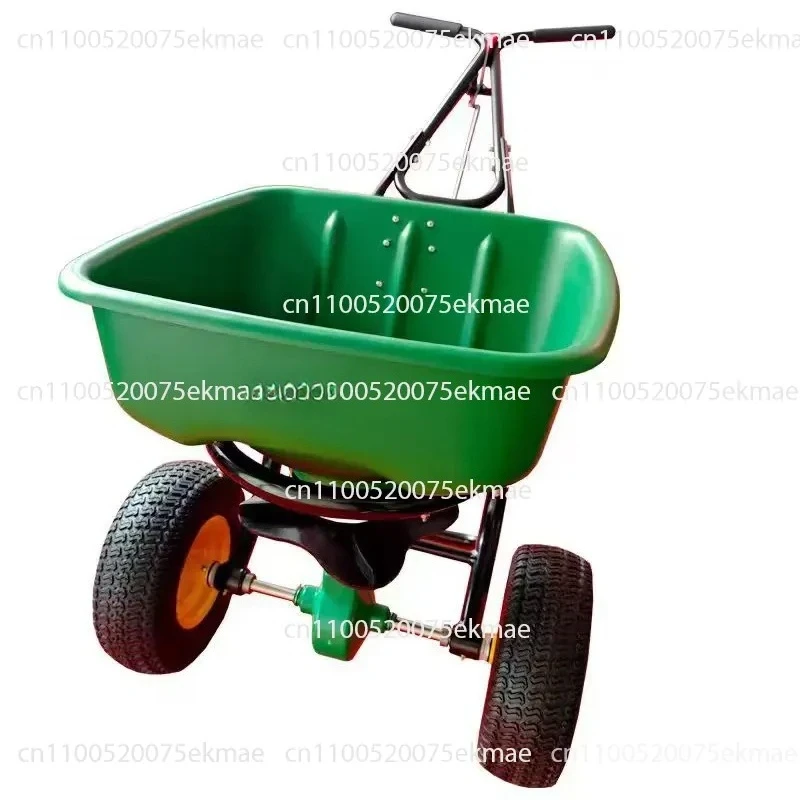 Traction lawn fertilization bucket small fertilization truck
