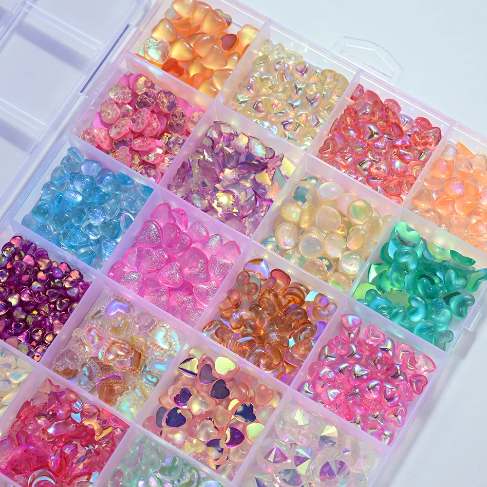 24 griglie mix glitter amore cuore pendenti per unghie strass resina 3D fiocco di cristallo amore farfalla creazione di gioielli per unghie artigianato decorazioni per unghie
