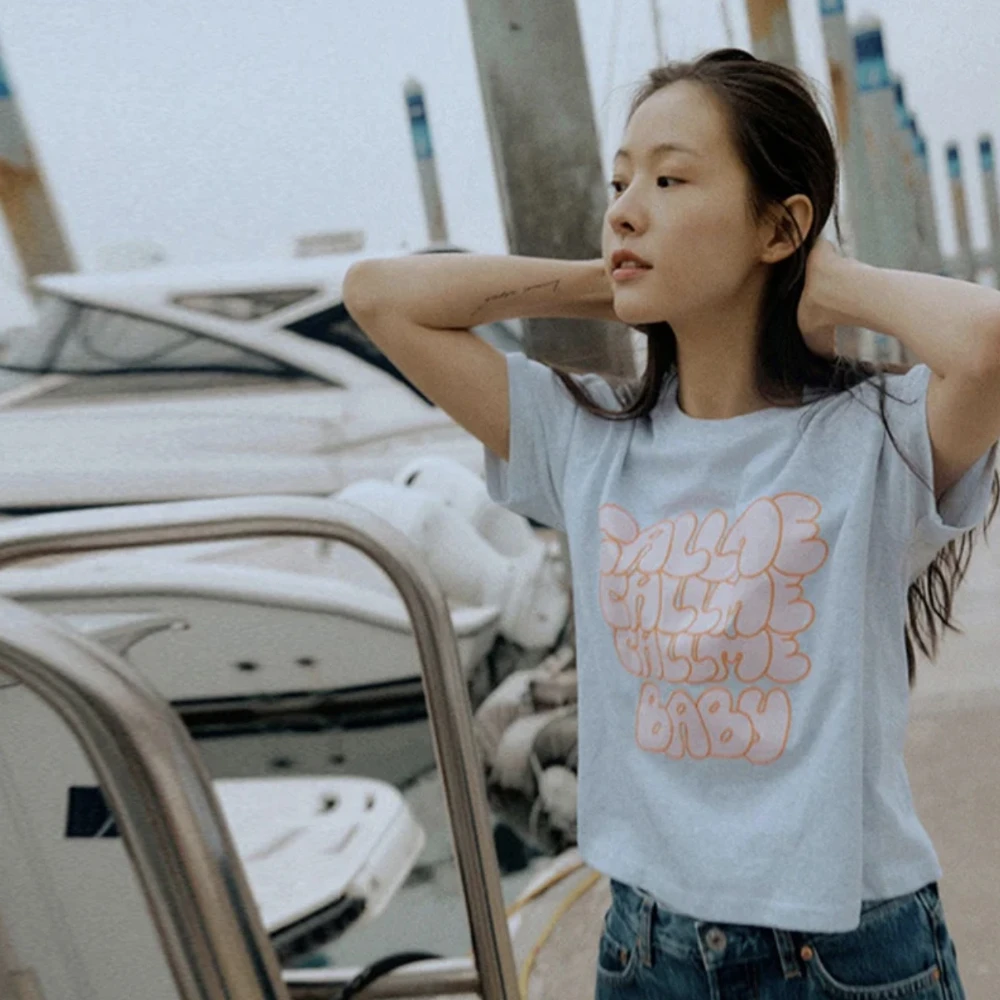 

CallMeBaby корейская уличная брендовая укороченная серая футболка с круглым вырезом и короткими рукавами с цветными блоками и мультяшным принтом для женщин, летний топ