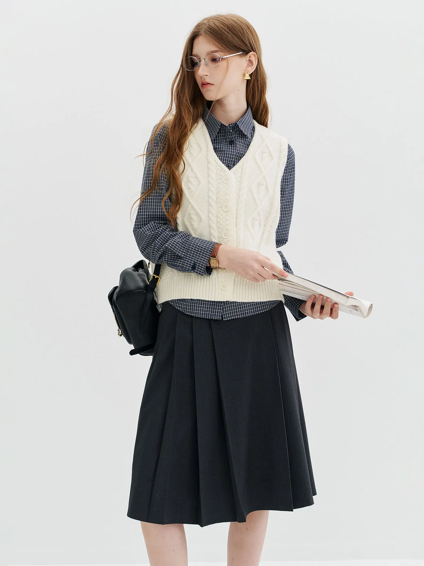 Comfortable Diamond Twist Vest Knitted V-neck Single Button Autumn Women's Fashion Layering Retro Style Breathable Outerwear