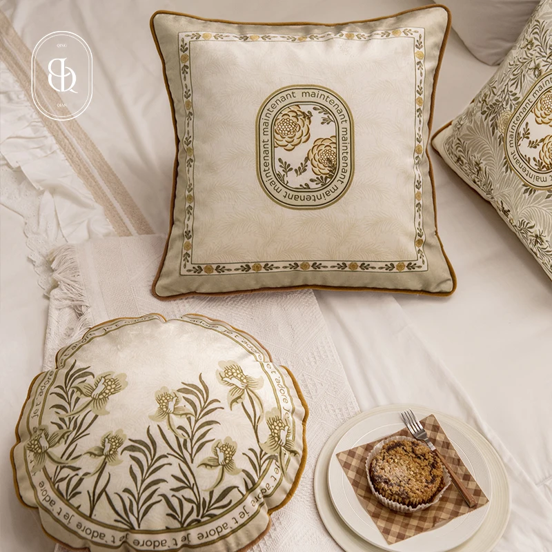 Farmhouse Retro Cushion Cover,Soft Velvet,Floral Pillowcase Shell,Luxury Art Design,Home Decoration,Sofa,Couch,Bed Decor,45x45cm
