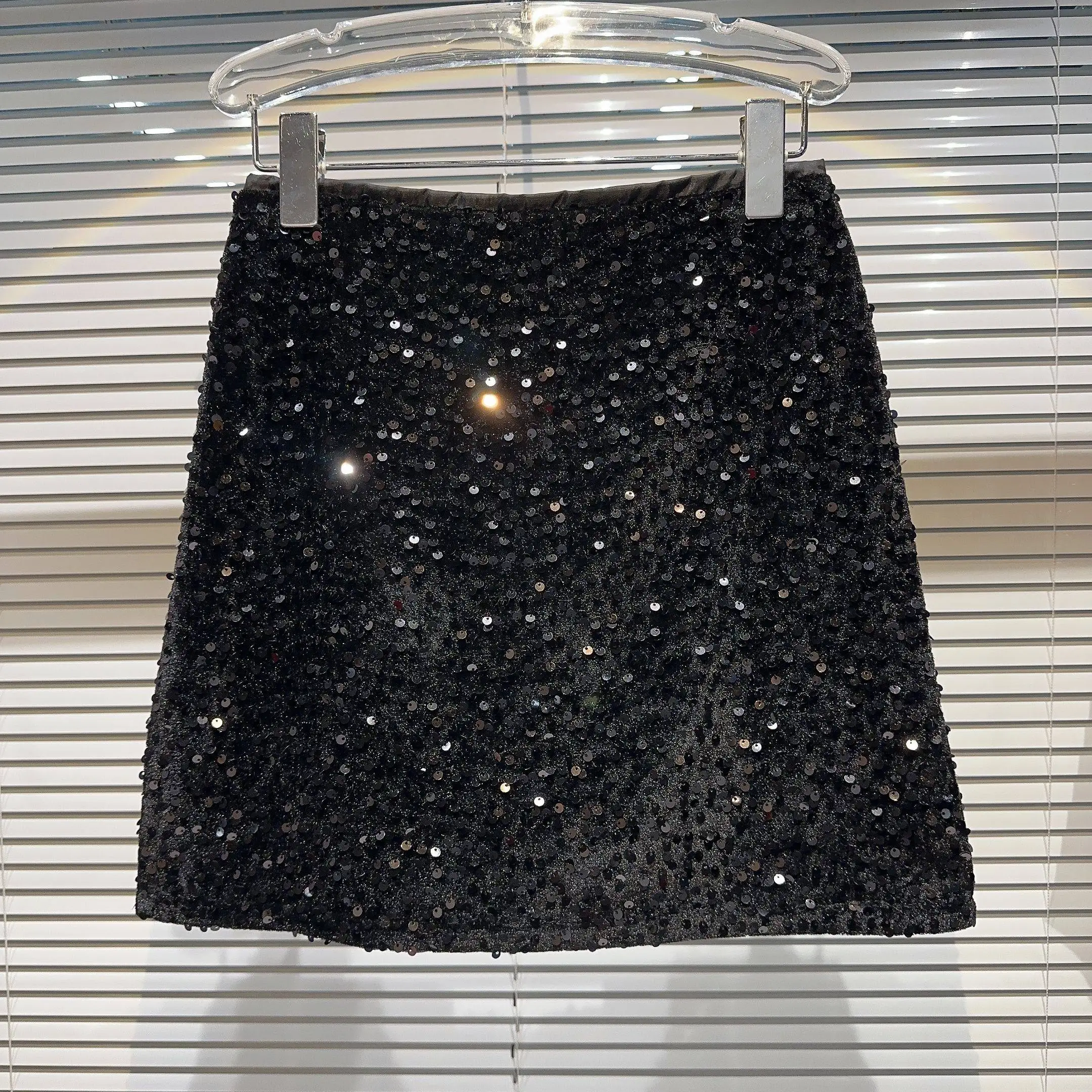 

2025 Winter New Hot Girl Dark Black Sequin Fabric Shiny Short A-line Skirt, Black Skirt for Women