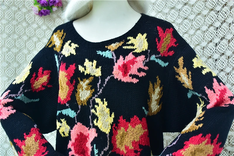 100% Wool Ladies Women Autumn Winter Clothing Warm Flower Crochet O-Neck Long Sleeves Loose Pullover Sweater Jumper Pull Tops