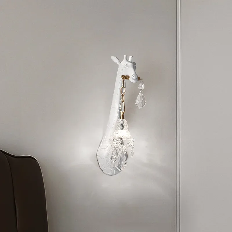 Resin Giraffe Crystal Lampshade Restaurant Decoration Wall Light Modern Nordic Living Room Bedroom Window Wall Light LED Animal