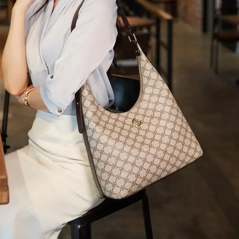 

New Fashion Bag Women's Casual Axillary Bag Practical Versatile Fashionable Shoulder Bag Hand Lifted Women's Print Bag