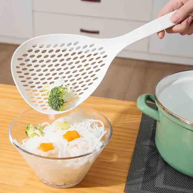 

1pcs Household big colander kitchen lo mein dumpling strainer draining strainer long handle thickened